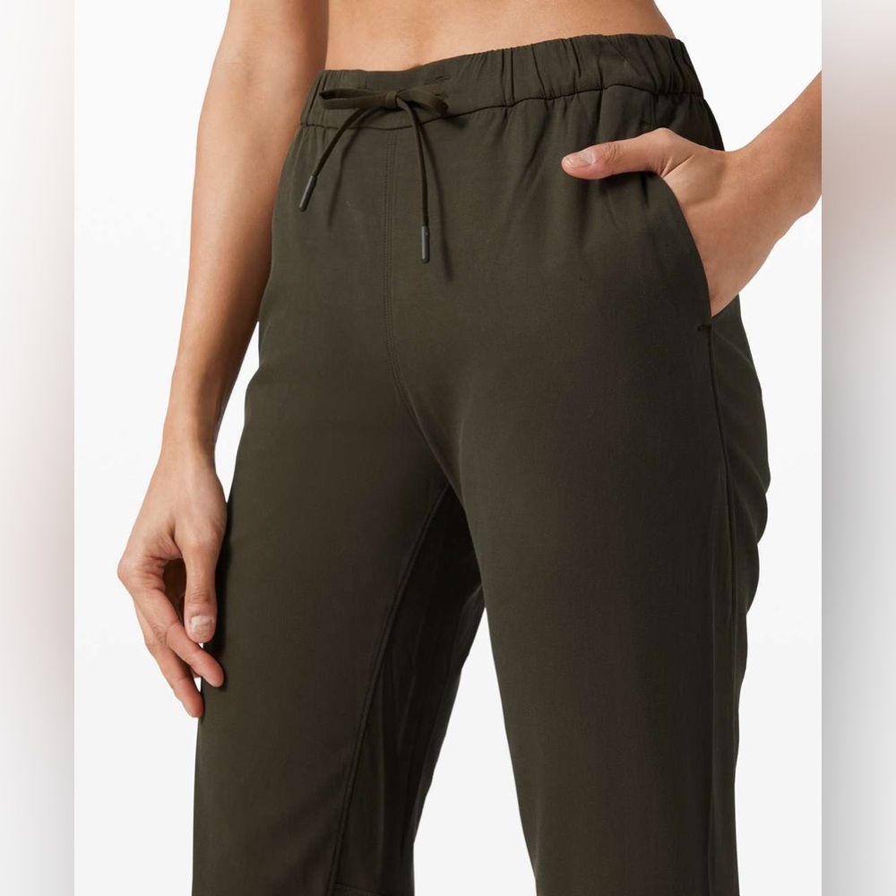 Lululemon Essential Affinity Jogger Women's 8 Color Green - Picture 3 of 14